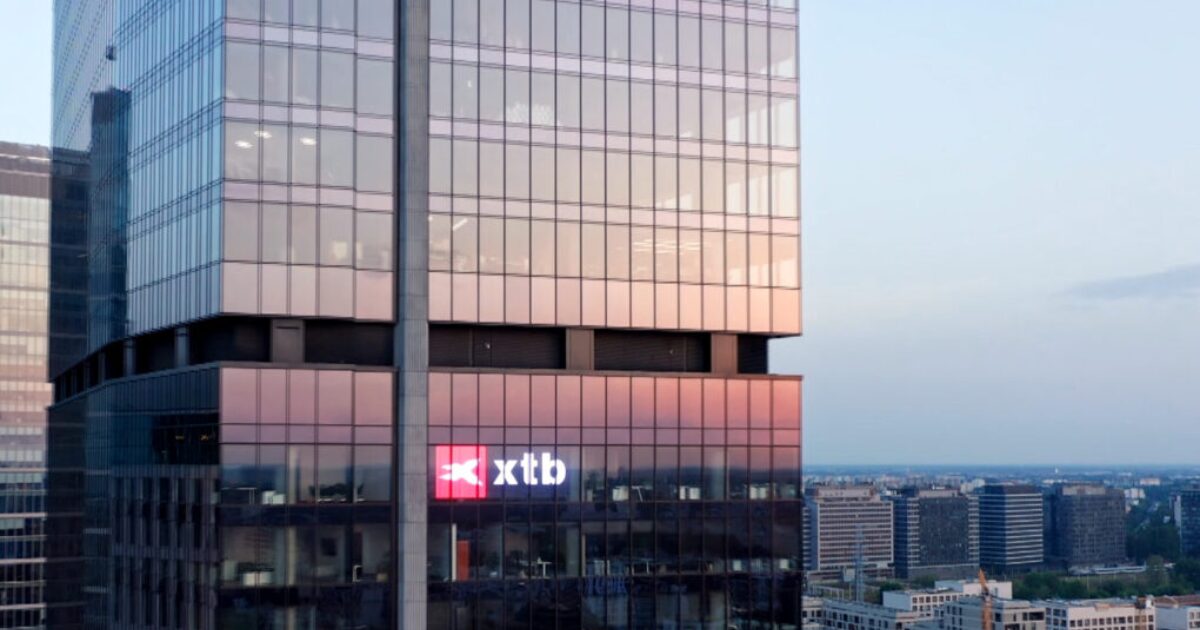 Evaluate the Financial Services Company XTB: Market Behaviour, Risk Structure, and Strategy Fit for MENA Traders